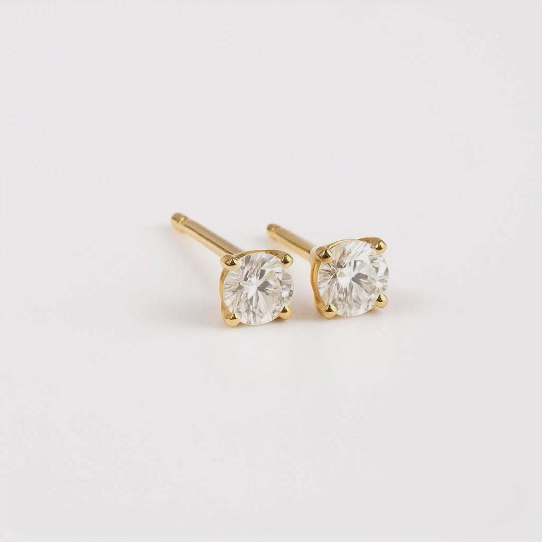 Timeless Classic 18ct Yellow Gold 4 Claw Brilliant Cut Diamond Earrings
